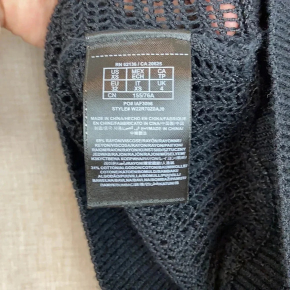 NWT Guess Black Open Knit Dolman Sleeve Top Size XS - Picture 4 of 9